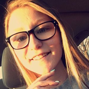 Meet your Posher, Abigail